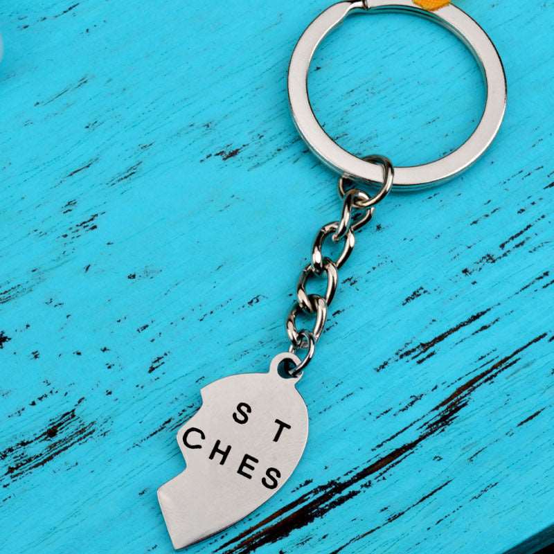 Best B*tches Keychain - Linemory