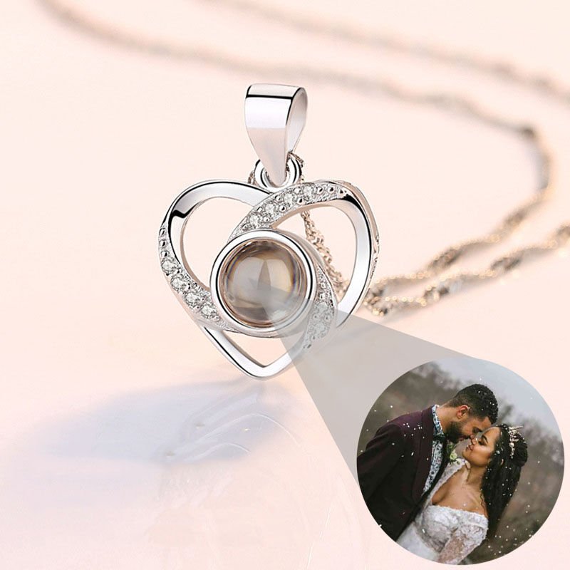 Heart - Shaped Photo Projection Necklace - Linemory