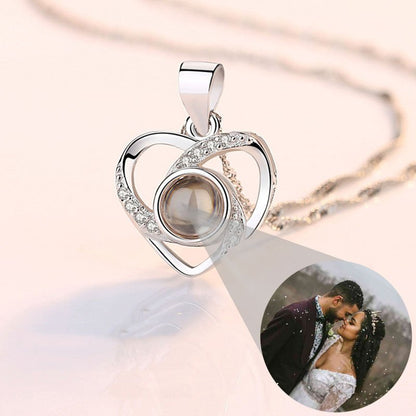 Heart - Shaped Photo Projection Necklace - Linemory